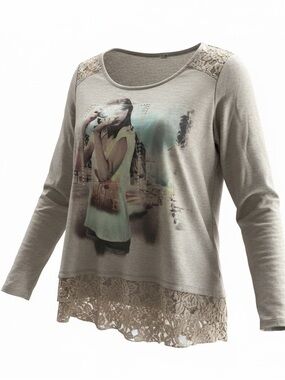 Adorable ruffled top